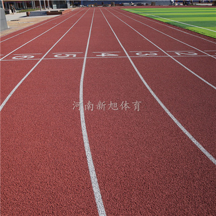塑膠跑道一平多少錢
