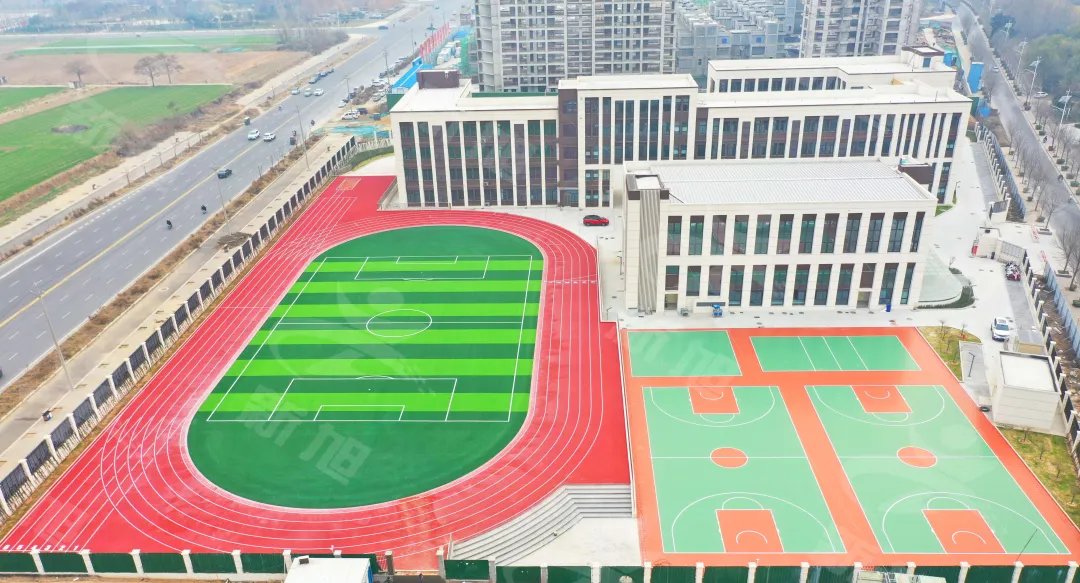 河南新鄭學校塑膠跑道完工